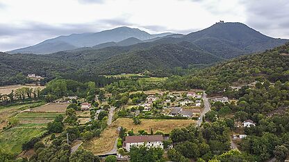 ESPECTACULAR MASÍA DEL S. XVII RESTAURADA  A CAN  LLOPART