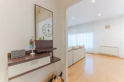 PIS EN VENDA LLOGAT A GIRONA, IDEAL PER A INVERSORS