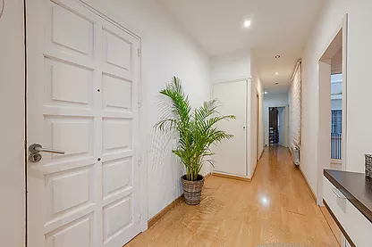 PIS EN VENDA LLOGAT A GIRONA, IDEAL PER A INVERSORS