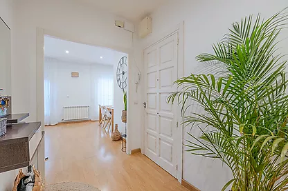 PIS EN VENDA LLOGAT A GIRONA, IDEAL PER A INVERSORS