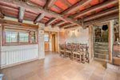 MASIA A SILS AMB AMPLI TERRENY