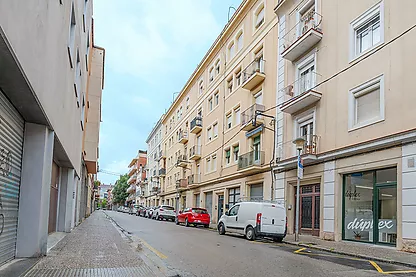 PIS DE 4 HABITACIONS EN VENDA A L'EIXAMPLE